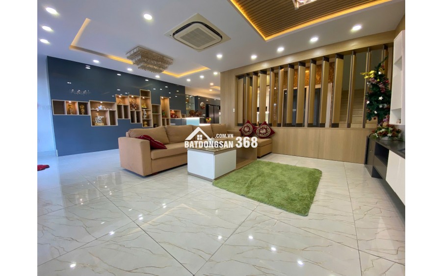 NHANH TAY SỞ HỮU BIỆT THỰ SIÊU ĐẸP–LONG LANH TRÊN ĐƯỜNG THĂNG LONG-DT KHỦNG 150M